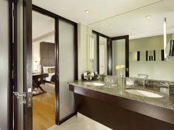 Swissotel The Howard London Exterior photo