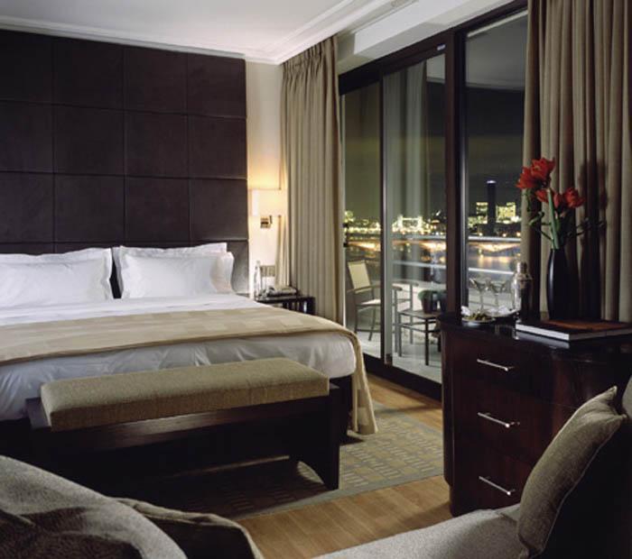 Swissotel The Howard London Room photo